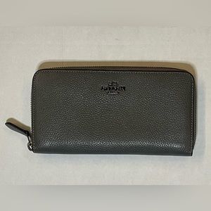Coach Accordion Zip Wallet - Grey - New With Out Tags
